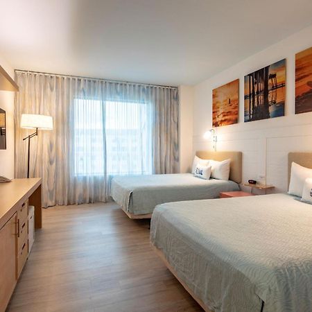 Universal'S Endless Summer Resort - Dockside Inn And Suites Orlando Room photo